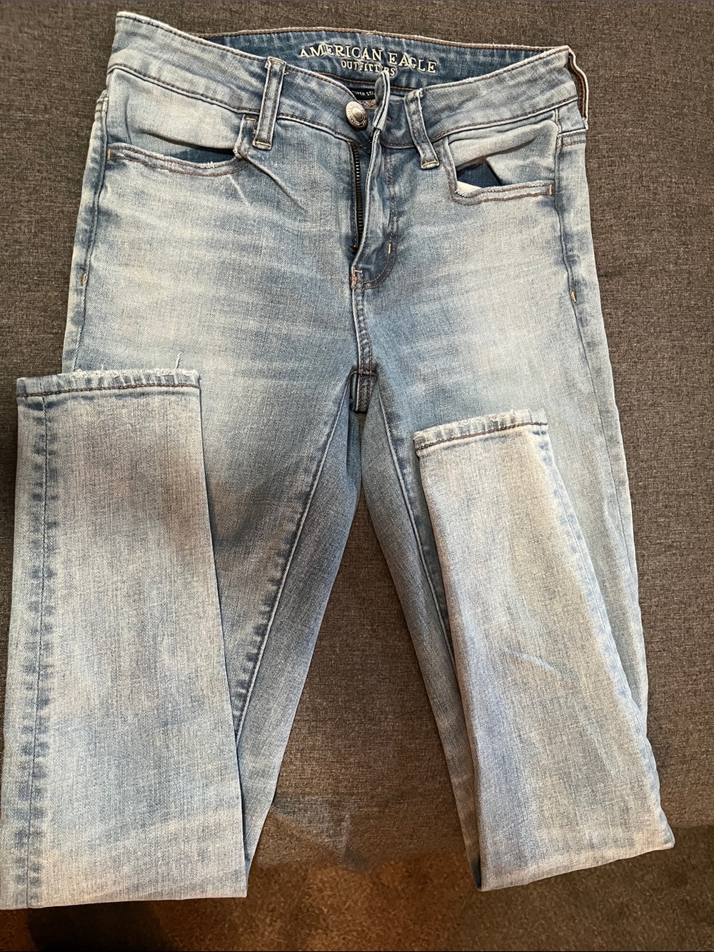 American Eagle Outfitters Light Wash Women's Skinny Jeans